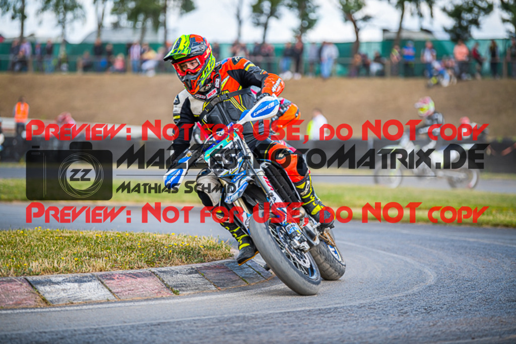 MaZZes_FotoMatrix_220529_6620 | Fotograf Mathias Schmid
Sportfotograf,
Eventfotograf,
Hochzeitsfotograf,
Portraitfotograf