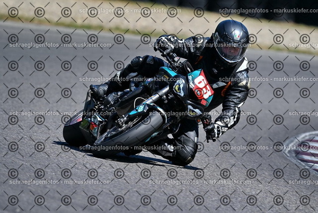 26bt04-0450 | markuskiefer.com - Realisiert mit Pictrs.com