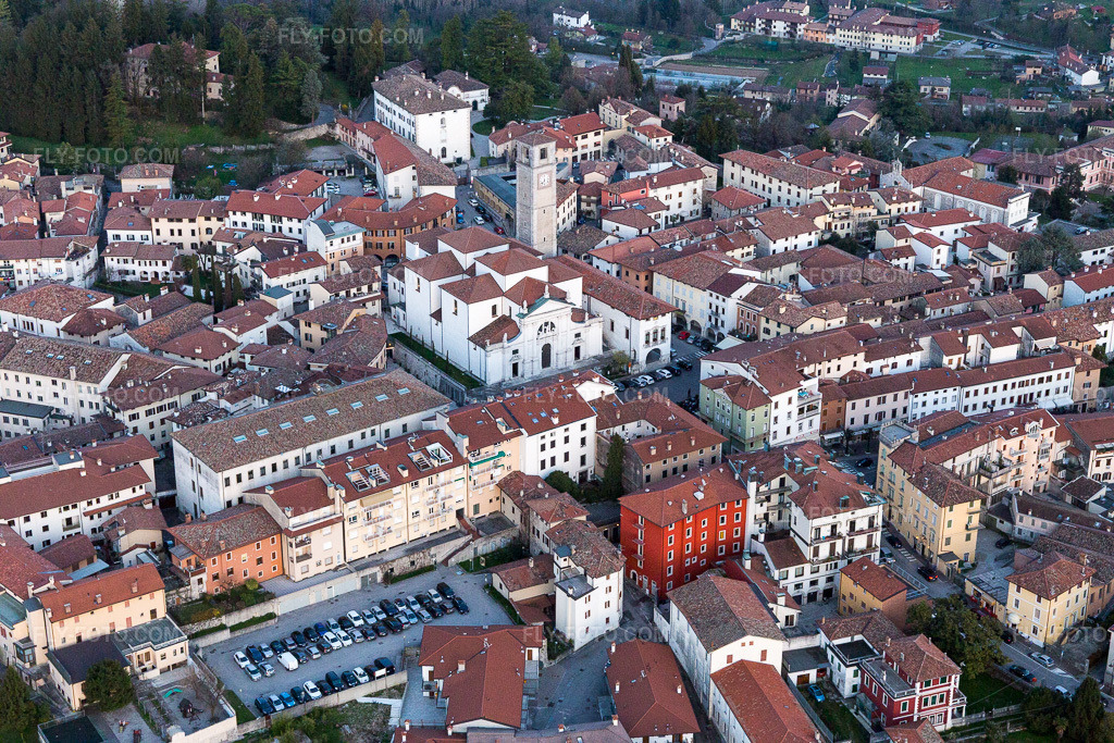 Aerial view: View of the town in San Daniele del Friuli in the state Udine, Italy.Photo: IMG_105627.jpg taken on 04/07/2018 by Werner Riehm/FLY-FOTO.comResolution of the original: 5472 x 3648 px