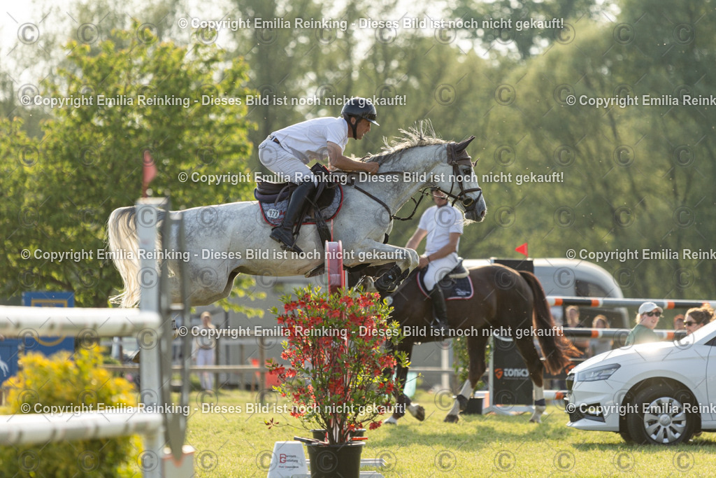 CL5A1199 | Emilia Reinking Fotografie - Realisiert mit Pictrs.com