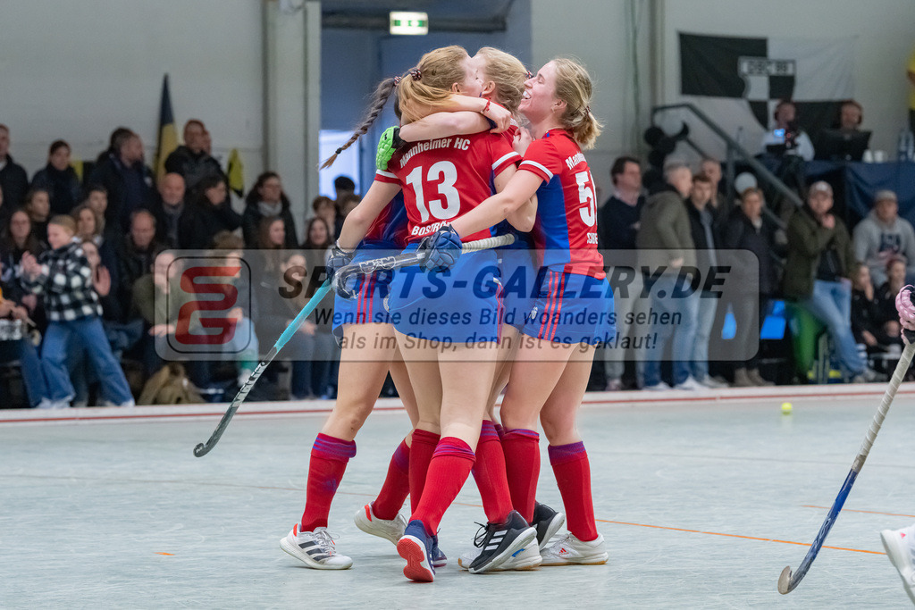 HK_20230226_105238 | Deutsche Meisterschaft WU16 Spiel um Platz 3 UHC Hamburg - Mannheimer HC am 26.2.2023 DSC 99, Düsseldorf ,