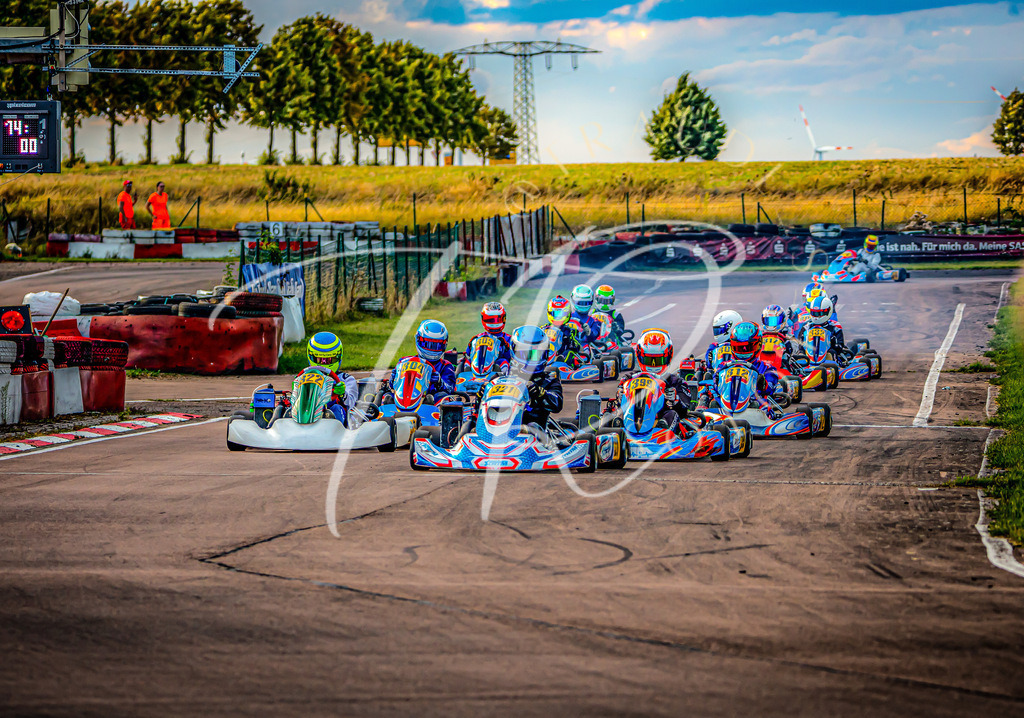 8EE5F5DB-1115-4ABC-A970-B7D428F6BA7C | traudl_s_fotos