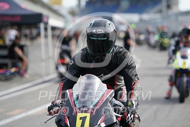 2022_09_13_PBK_27812 | Sportfotografie; SlowMotion; Video; Rennstrecke; Hafeneger; Speer; Racing; RSE; BMW; CBO; Trackday; Motorsportarena; Hockenheimring; Brno; Most; Barcelona; Valencia