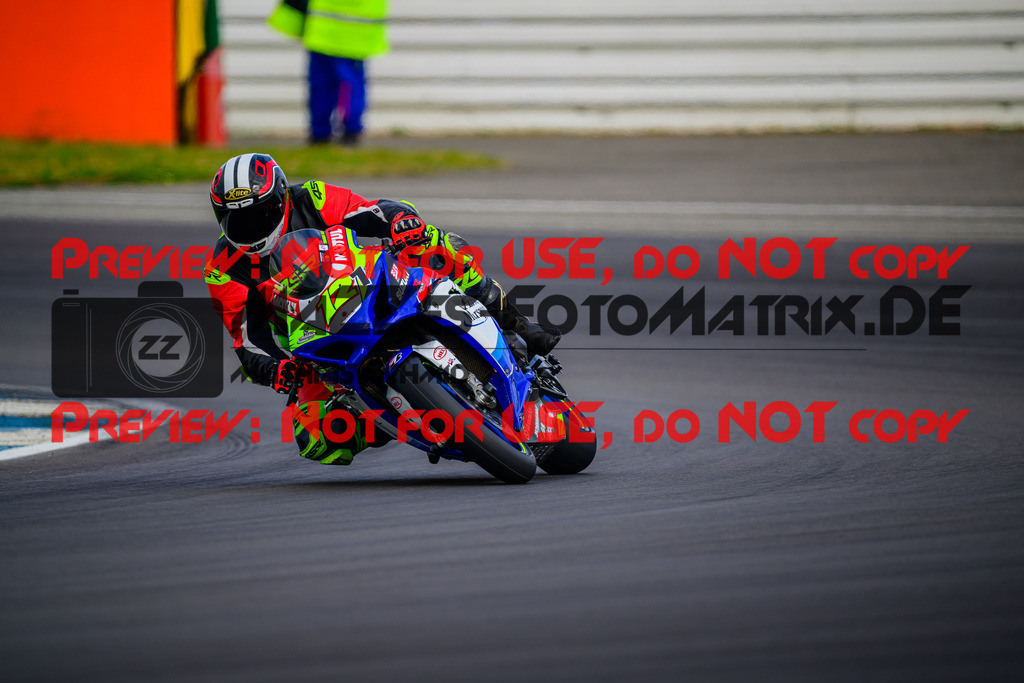 MaZZes_Fotomatrix_20250421_6007705_2379 | WEISS