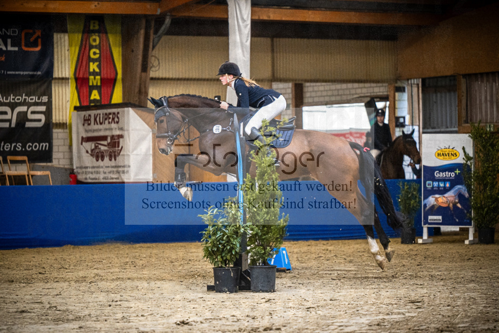 DOS_0832 | Entdecke hochwertige Reitturnierfotos von Foto Oger. Professionell, emotional und authentisch – jetzt Lieblingsmomente im Shop bestellen.Deutschlandweite Turnierfotografie. - Realisiert mit Pictrs.com