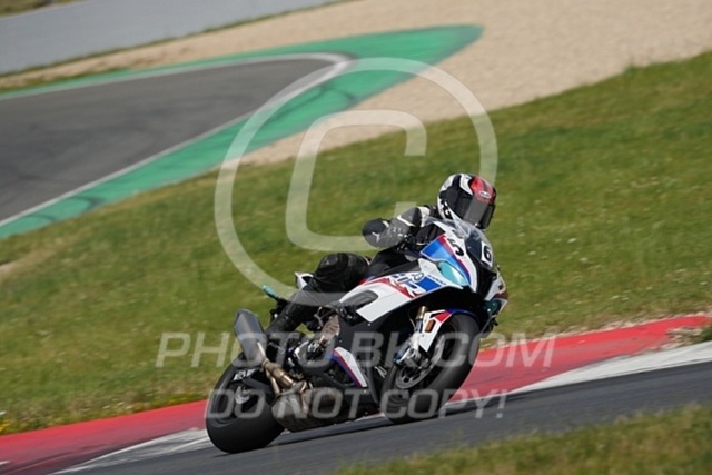 2024_07_06_PBK_34072 | Sportfotografie; SlowMotion; Video; Rennstrecke; Hafeneger; Speer; Racing; RSE; BMW; CBO; Trackday; Motorsportarena; Hockenheimring; Brno; Most; Barcelona; Valencia