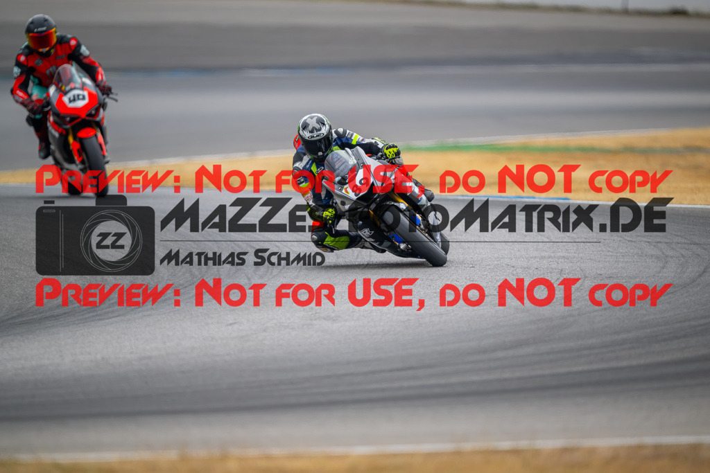 MaZZes-Fotomatrix-20260809-578467 | R1