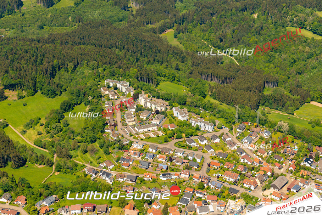 Das Luftbild zeigt : Herlikofen Schwäbisch Gmünd - Die Luftaufnahme wurde 2024 vom UL-Flugzeug aus erstellt ( keine Drohne ) - Hochauflösende Luftaufnahme - Für grossformatige Ausdrucke geeignet. Die Geschenkidee !Mit Lizenz und Bildrechte bestellbar