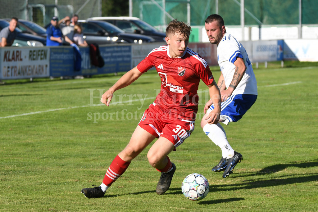 SV Auerbach : SV HabischriedSpVgg GW Deggendorf : TSV Karpfham | Nicolas Bauer  (SV Auerbach) - Realisiert mit Pictrs.com
