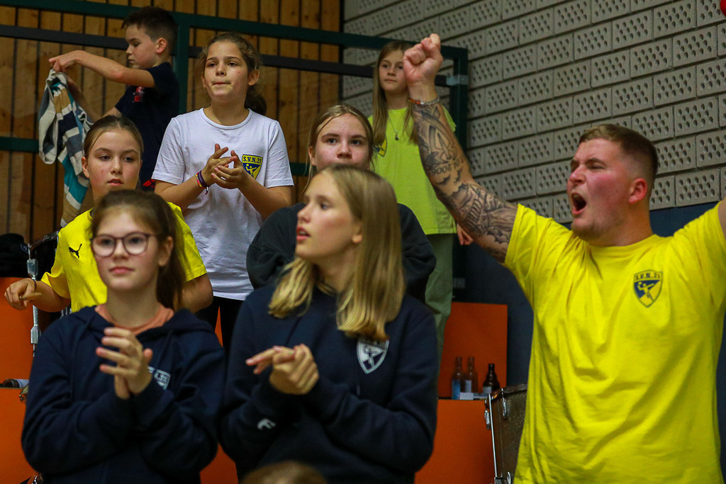 SVN_TvBiefang_161124_211 | Bildergalerie von Sport-Ereignissen aber auch von weiteren spannenden Dingen - nicht nur vom Niederrhein. In Anlehnung an den bekannten Spruch von Hanns Dieter Hüsch heißt das Motto: "Niederrhein ist überall".  - Realisiert mit Pictrs.com