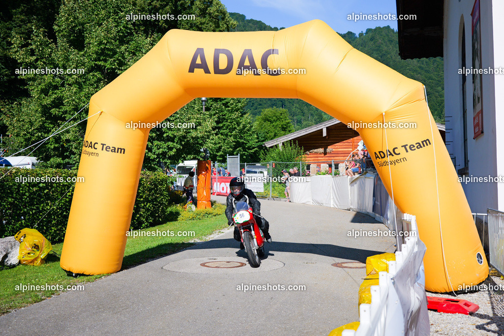 P1025716 | Erleben Sie atemberaubende, hochqualitative Fotos Ihrer Fahrt entlang der malerischen Alpenstraßen. Besuchen Sie alpineshots.com, um professionelle Aufnahmen Ihrer unvergesslichen Reise zu finden und zu kaufen - Realisiert mit Pictrs.com