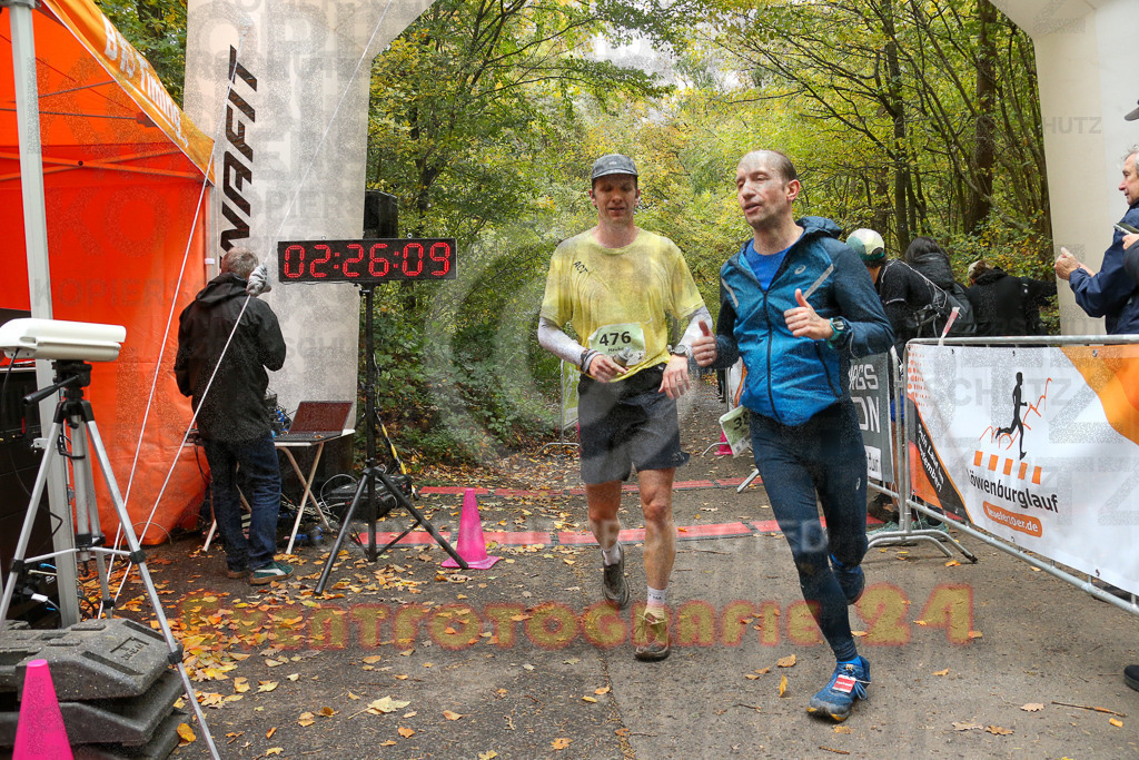 251026_1227_EX1_0445 | Sportfotografie im Rhein-Sieg Kreis, Köln, Bonn, NRW, Rheinland Pfalz, Hessen, etc. Unser Tätigkeitsfeld umfasst den Laufsport vom Volkslauf über den Marathon, Duathlon, Triathon bis zum Ultralauf wie Kölnpfad Ultra oder Schindertrail.