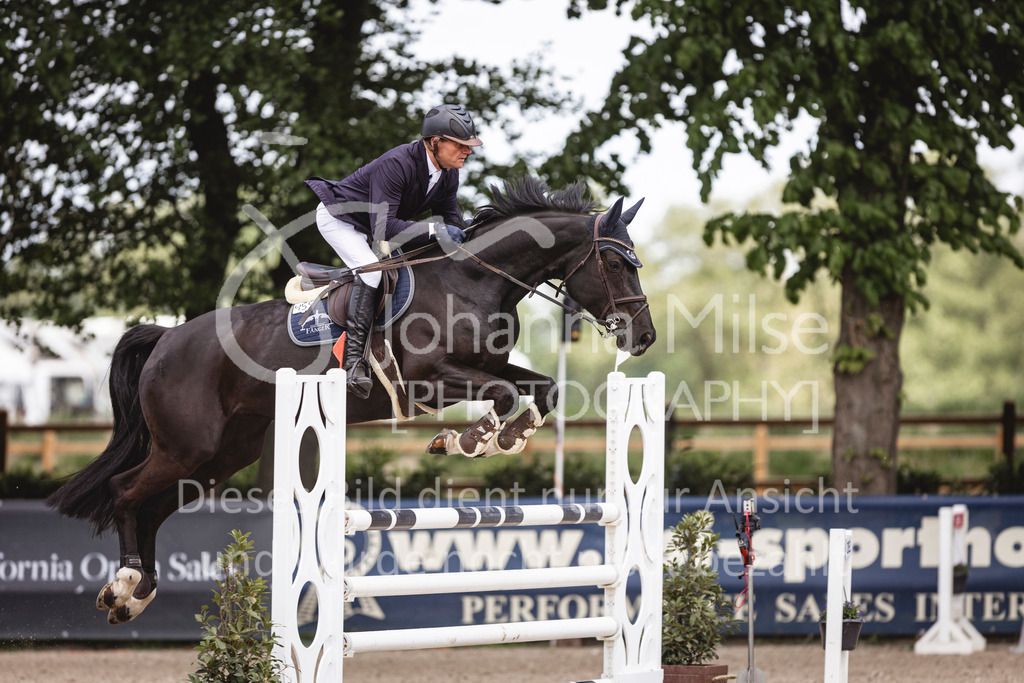 250506_Mühlen_SprPf-L2-444 | Deine schönsten Turniermomente als professionelle Fotos! Entdecke hochwertige Pferdesport-Fotografie im Online-Shop. Jetzt Fotos finden & bestellen!