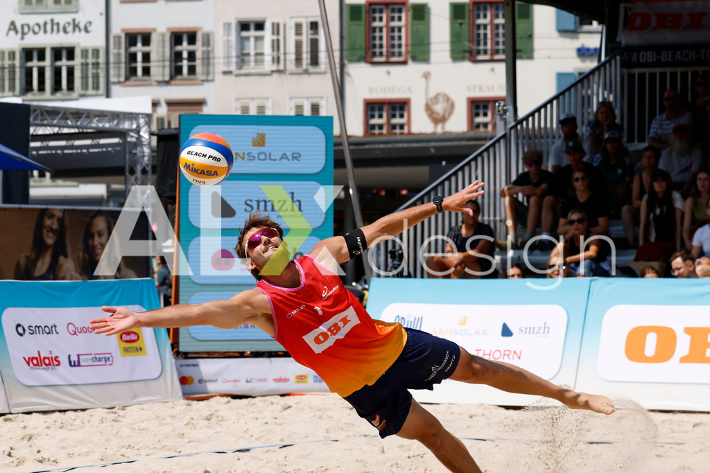 Obi BeachTour 2026 - Basel | BASEL, SWITZERLAND - JULY 19: LEO DILLIER (SUI)  during the Obi BeachTour 2026 match between DILLIER / FLÜCKIGER (SUI) and HAGENBUCH / HAUSSENER (SUI) at Barfüsserplatz on July 19, 2026 in Basel, Switzerland. - Realisiert mit Pictrs.com