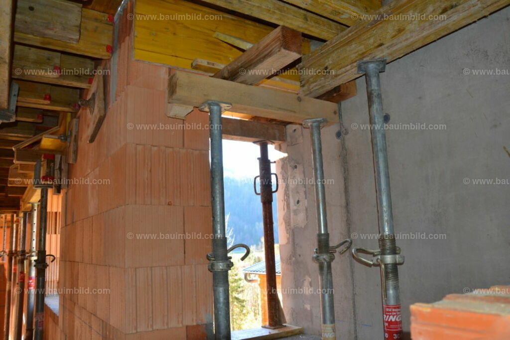bib-lg04-sonstige-betonarbeiten-0688 | Nach LV-Leistungsgruppen sortierte Detailfotos über den Bau eines Hauses. Alle Hausbau-Bilder direkt vom Urheber und Autor der Website Haus-Selber-Bauen.com