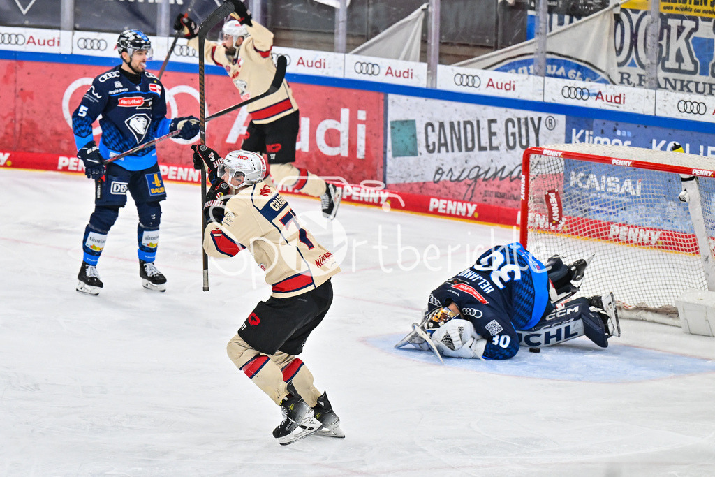 ERC Ingolstadt - Nuernberg Ice Tigers | Der Puck liegt im Tor - Jubel der Ice Tigers nach dem Siegtreffer zum 5-6 in der Verlaengerung durch Hayden SHAW (Nuernberg Ice Tigers 82) / Tor / Torschuetze / Freude / Happy / DEL: ERC Ingolstadt - Nuernberg Ice Tigers, Saturn Arena am 21.03.2025