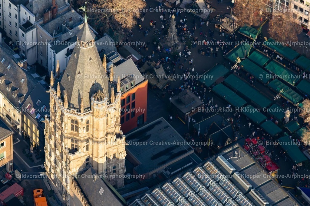 Luftbilder Köln-7885 | Luftbildfotografie Gebäude der Stadtverwaltung - Rathaus am Marktplatz in Köln im Bundesland Nordrhein-Westfalen, Deutschland - Realisiert mit Pictrs.com