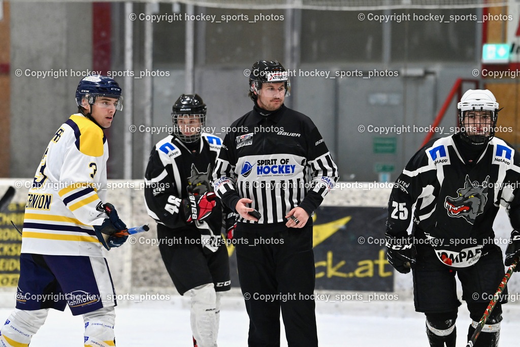 EC Tigers Paternion vs. Tarco Wölfe II | #3 Kronawetter Piersilvio EC Tigers Paternion, EICHER Herbert Referee, #25 Slamanig Paul Tarco Wölfe II, EC Tigers Paternion vs. Tarco Wölfe II, EC Tigers Paternion vs. Tarco Wölfe II am 19.12.2024 in Spittal an der Drau (Eissportzentrum Spittal), Austria, (Photo by Bernd Stefan)