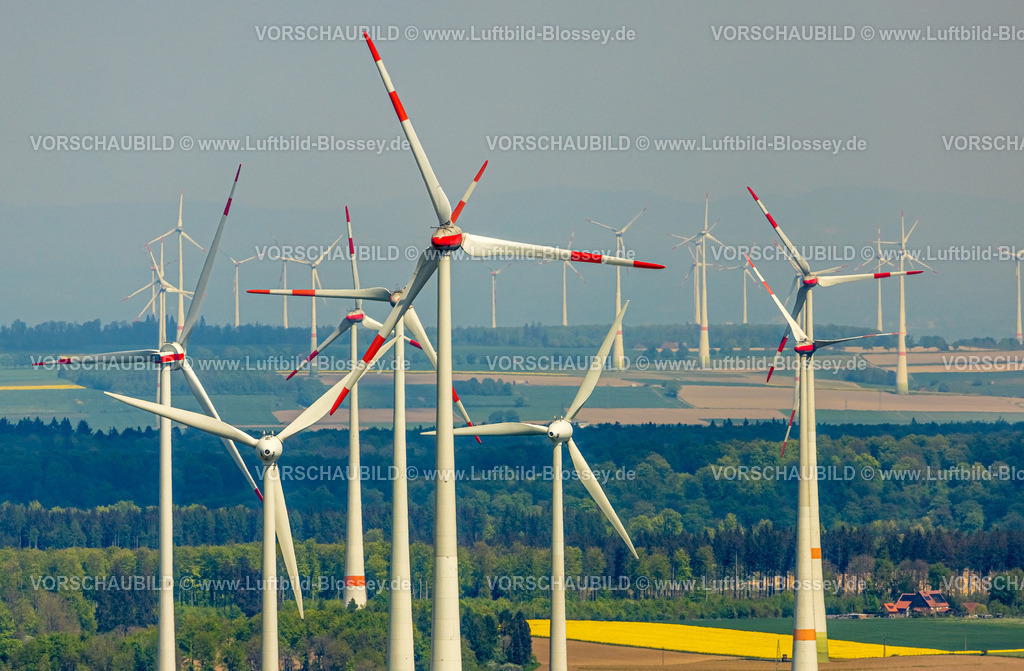 BadWuennenberg240504012 | Luftbild, Windpark und Windfarm Windenergieanlage, Windräder und Rapsfelder bei Radlinghausen, Messinghausen, Brilon, Ostwestfalen, Sauerland, Nordrhein-Westfalen, Deutschland