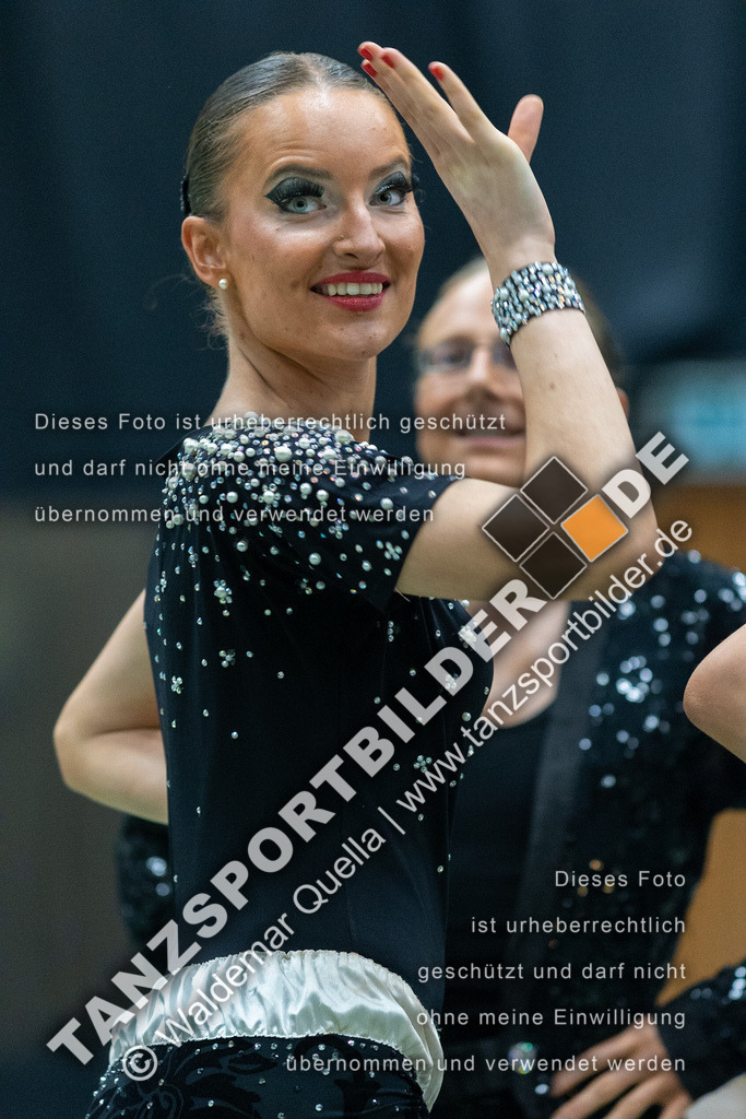 20230325-13076 | Hier finden Sie Tanz Bilder vom Latein und Standard Formationen tanzen. Sportbilder vom Tanzsport. Schöne Fotos und von Weltmeisterschaft, Europameisterschaft, Bundesliga, Regionalliga, Oberliga und Landesliga sowie von GOC Stuttgart, DanceComp, WM Bremen