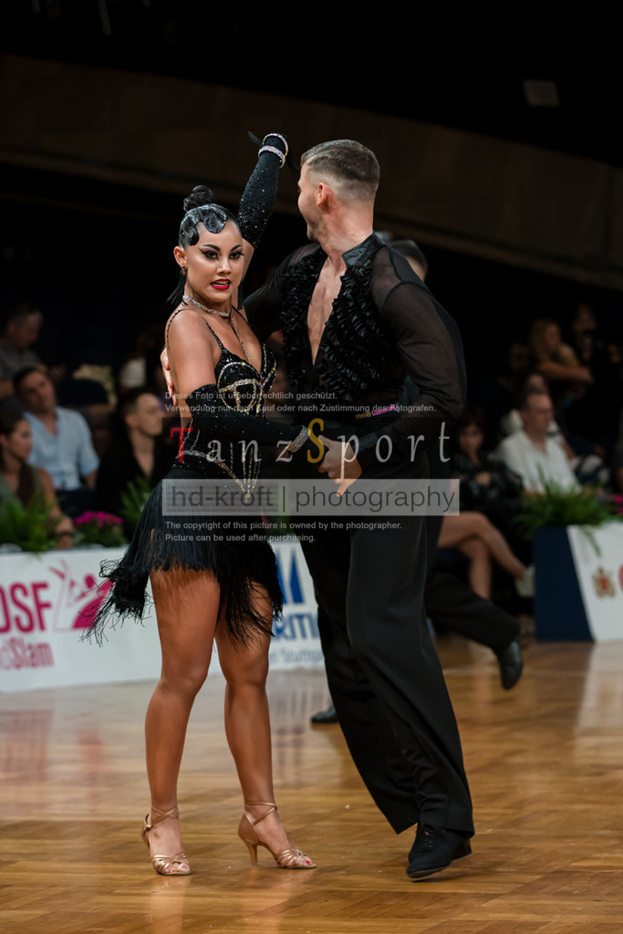 20250819_GOC-Adult-Lat_1348 | Tanzsportbilder, Standardtanz, Lateintanz, WDSF, DTV, LTVB, dancecomp, goc, hessen tanzt, blaues band der spree, walzer, tango, wiener walzer, slowfox, quickstepp, samba, rumba, cha-cha-cha, paso doble. jive, hd-kroft photography, turniertanzsport