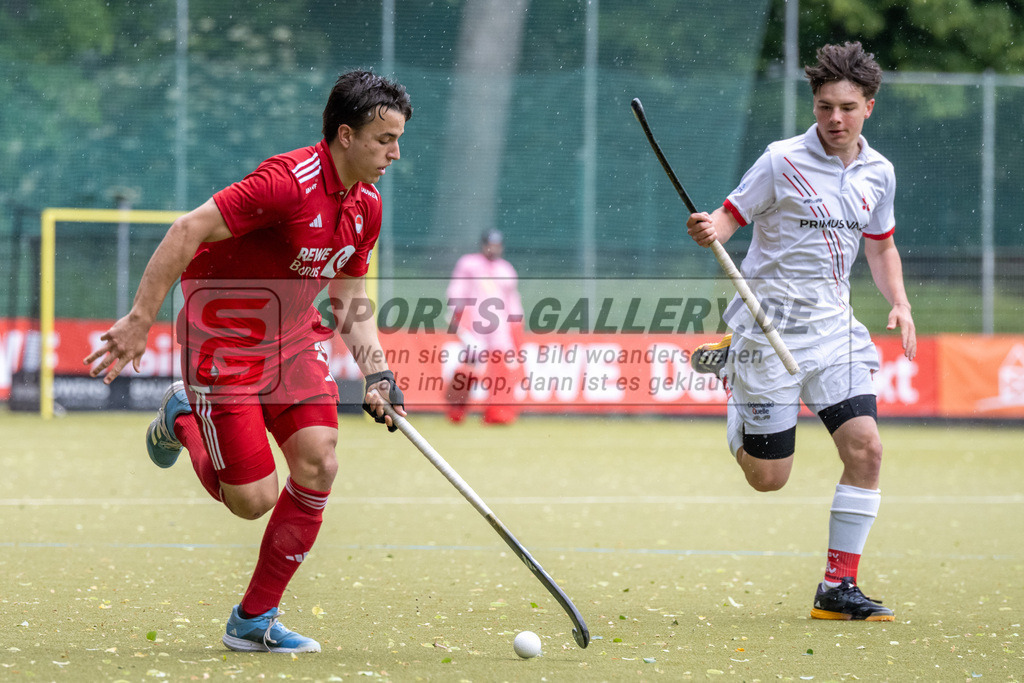 SFE_20250524_0091 | Köln, Deutschland, 24.05.2025:  Hockey 1. Bundesliga Herren Rot-Weiss Köln - Mannheimer THC im KTHC Stadion Rot-Weiss Köln Tennis and Hockey Club am 24.05.2025 in Köln, Deutschland. (Foto von Stephan Fehrmann)Köln, Germany, 24.05.2025: Hockey 1. Bundesliga Herren Rot-Weiss Köln - Mannheimer THC in KTHC Stadion Rot-Weiss Köln Tennis and Hockey Club at 24.05.2025 in Köln, Deutschland. (Foto from Stephan Fehrmann)