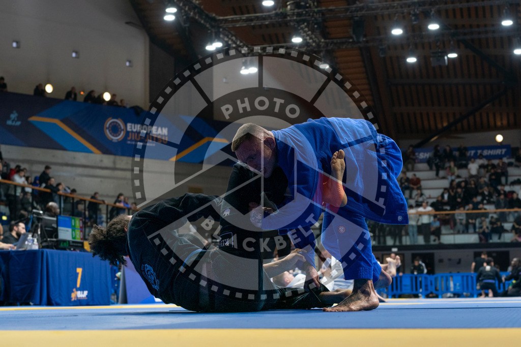 20240121PBB6970 | Fighters compete during the second day of the IBJJF European Championship in Paris, France, on January 21, 2024.