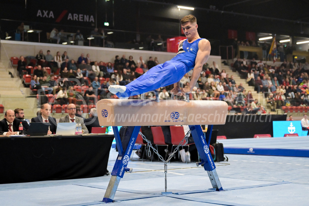 Schweizer Meisterschaften Kunstturnen Mannschaften Männer (A) - 22. November 2025 | Schweizer Meisterschaften Kunstturnen Mannschaften Männer (A)AXA Arena, WinterthurBild: Sportfotografie Markus Aeschimann | www.markus-aeschimann.ch - Realisiert mit Pictrs.com