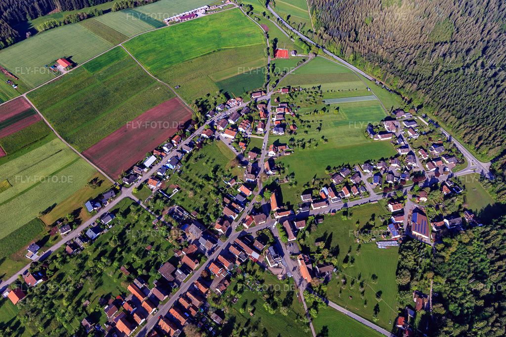 Luftbild: Alte Poststr im Ortsteil Herzogsweiler in Pfalzgrafenweiler im Bundesland Baden-Württemberg in Deutschland. Foto: IMG_114367.jpg vom 30.05.2019 durch Werner Riehm/FLY-FOTO.de