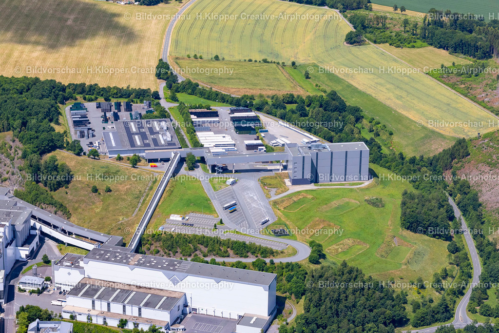 Luftbild Grevenstein-5061 | Luftbild Bierbrauerei- Werksgelände der Veltinsbrauerei in Grevenstein im Bundesland Nordrhein-Westfalen - Realisiert mit Pictrs.com