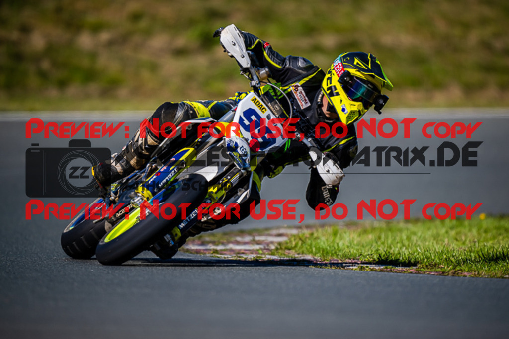 MaZZes_FotoMatrix_220904_7718 | S3