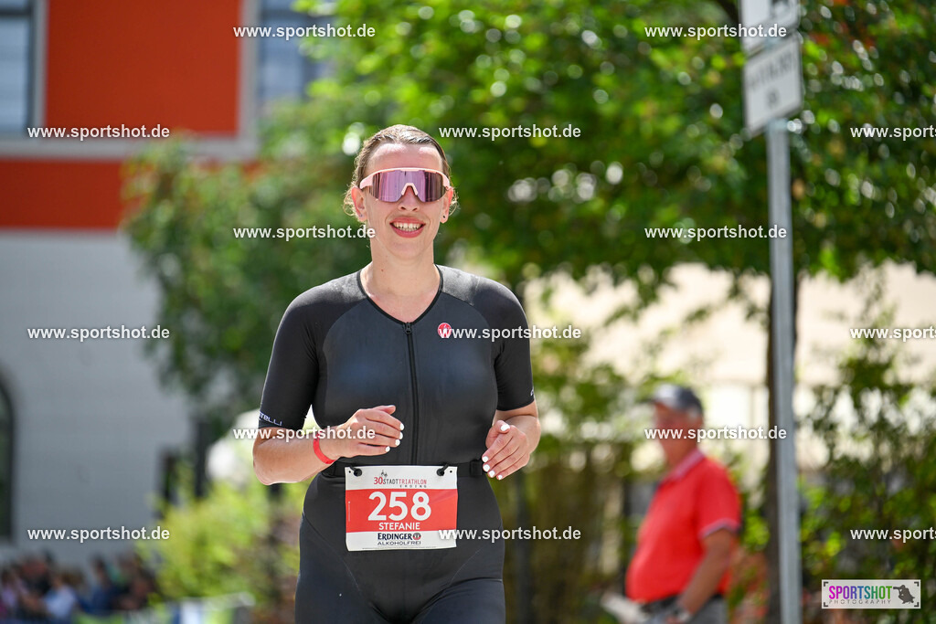 SZI_7718 | Stadttriathlon Erding 2025. #yourpictrs #sportshot_your_pictrs @Sportshotphotography #stadttriathlonerding Copyright: www.sportshot.de