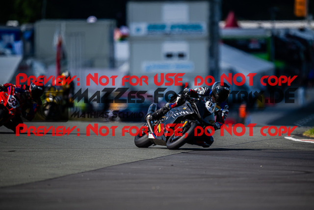 MaZZes_FotoMatrix_220722_2519 | PRO SUPERSTOCK