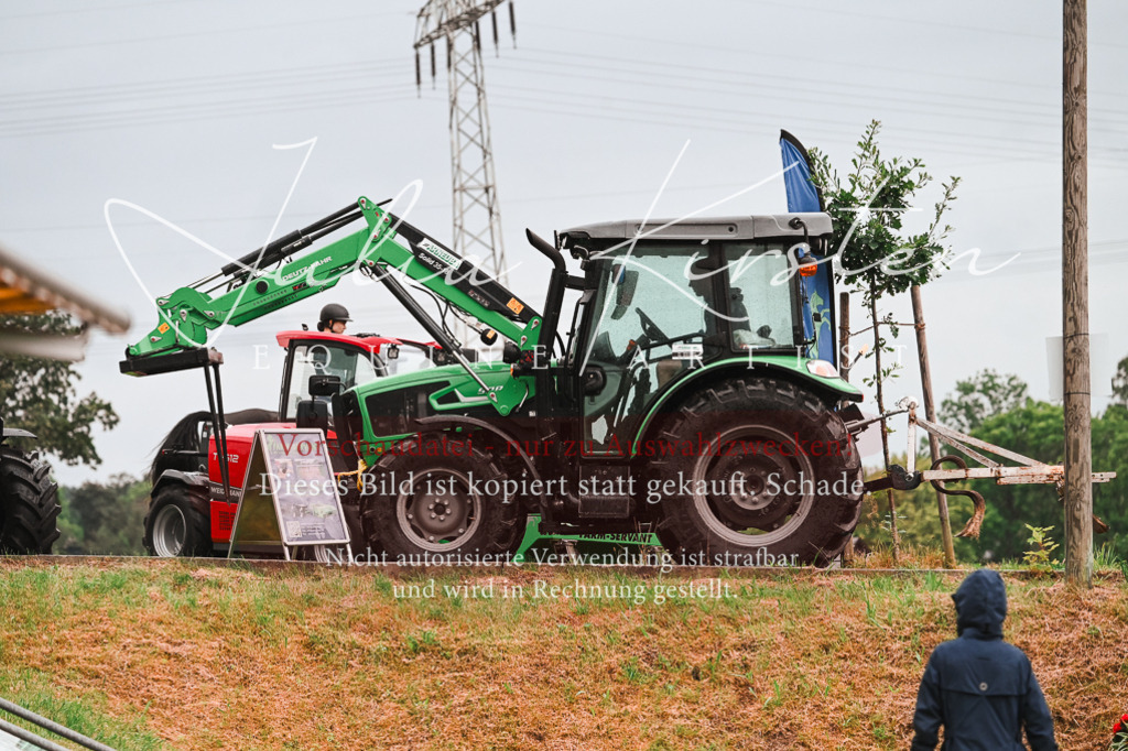 DSC_6443 | Pferde- und Turnierfotografie in Westsachsen. Pferdeportraits, Auftragszeichnungen und intuitive Kunst.