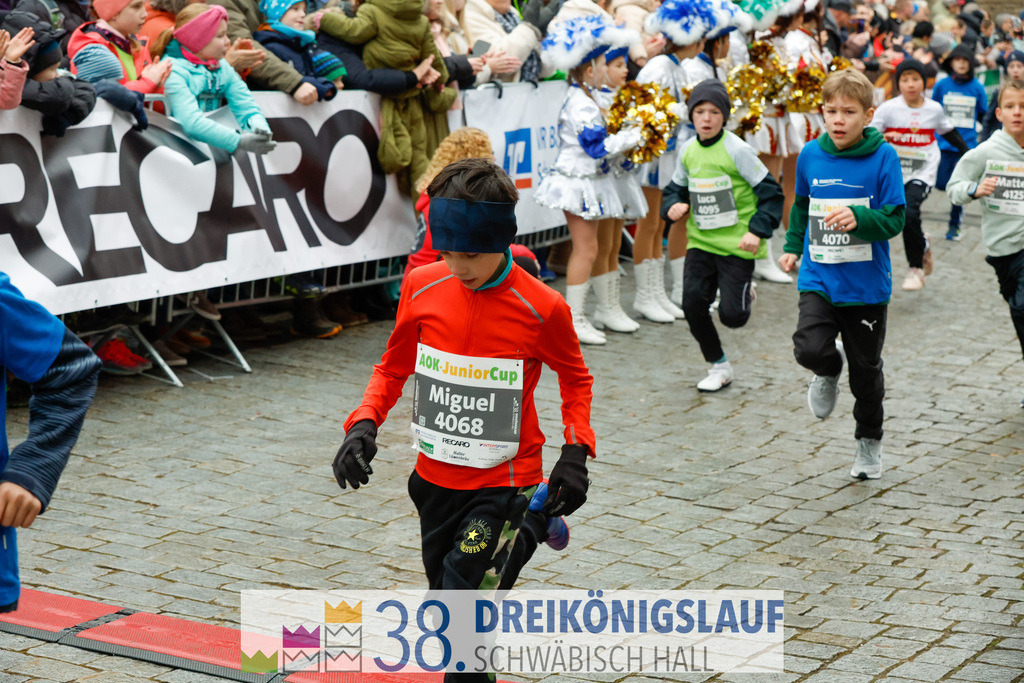 400m AOK Junior Cup | 3 Koenigslauf 2024 400m AOK Junior Cup - Realisiert mit Pictrs.com