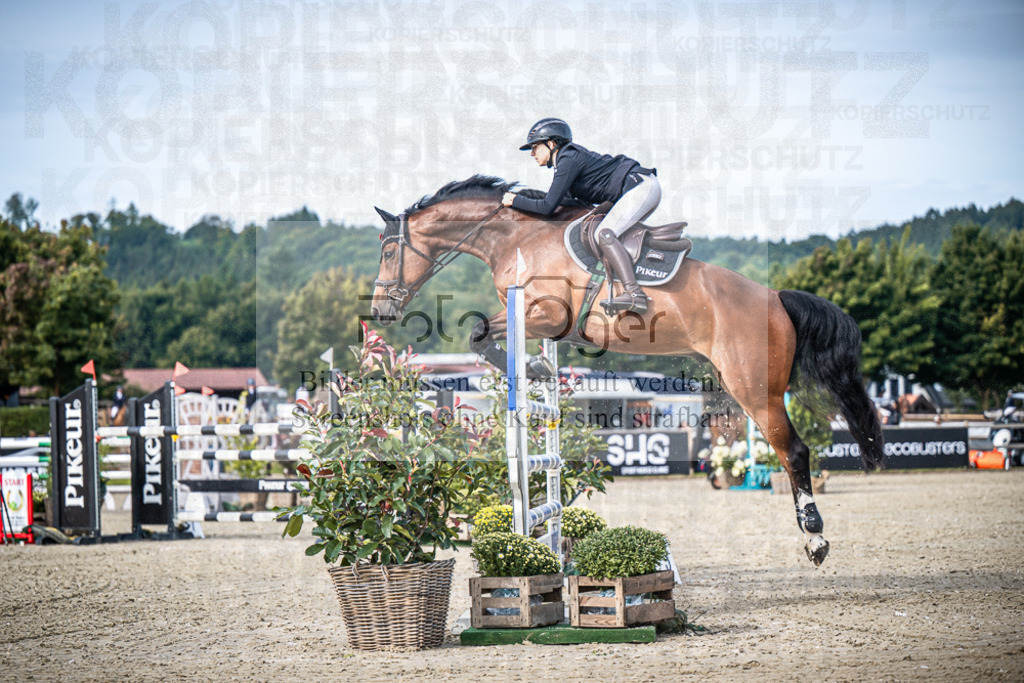 DOS_6187 | Entdecke hochwertige Reitturnierfotos von Foto Oger. Professionell, emotional und authentisch – jetzt Lieblingsmomente im Shop bestellen.Deutschlandweite Turnierfotografie. - Realisiert mit Pictrs.com