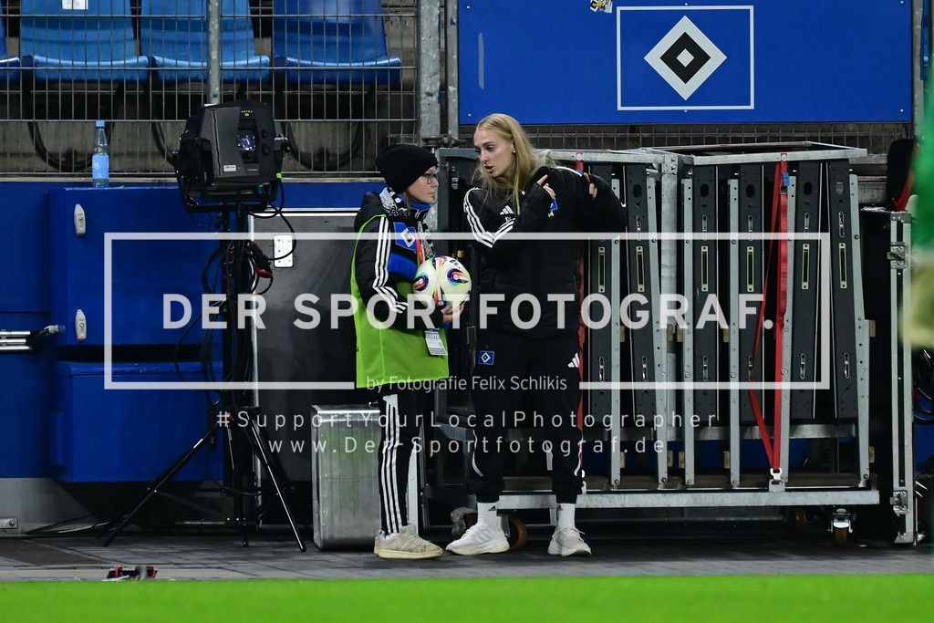 Fußball I Frauen I Saison 2025-2026 I Bundesliga I 12. Spieltag I Hamburger SV - 1. FC Köln I 53620 | Der Sportfotograf. - Realized with Pictrs.com