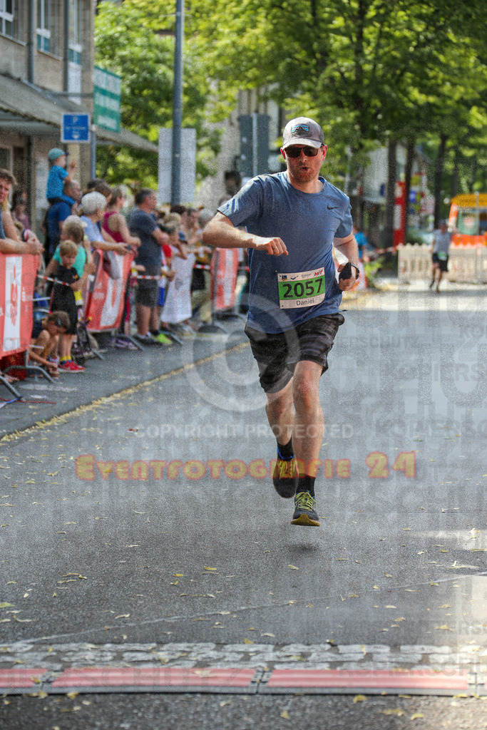 220625_1651_EX1_5194 | Sportfotografie im Rhein-Sieg Kreis, Köln, Bonn, NRW, Rheinland Pfalz, Hessen, etc. Unser Tätigkeitsfeld umfasst den Laufsport vom Volkslauf über den Marathon, Duathlon, Triathon bis zum Ultralauf wie Kölnpfad Ultra oder Schindertrail.