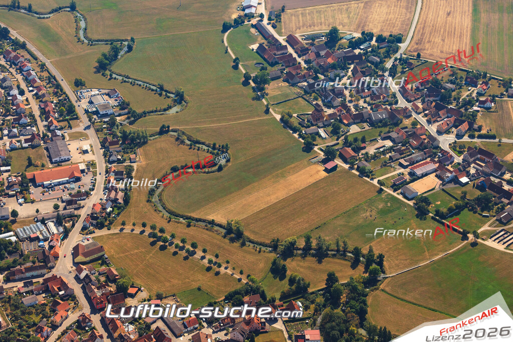 Luftbild von  Leutershausen - Luftaufnahme wurde 2016 von https://frankenair.de mittels Flugzeug (keine Drohne) erstellt - die Geschenkidee