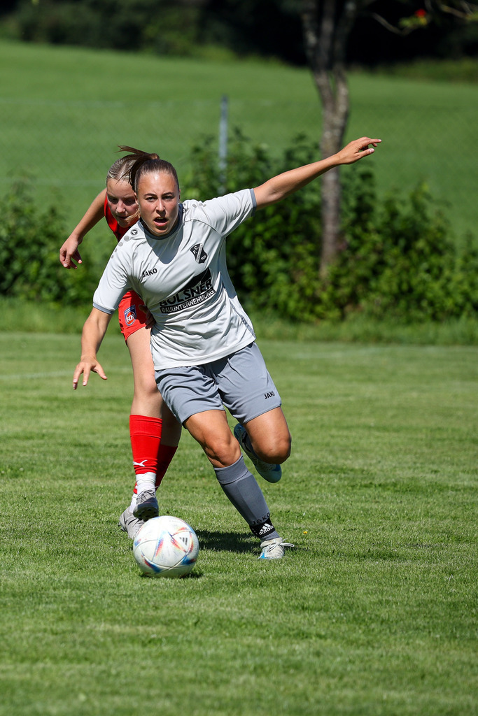 Fußball I FRAUEN I Saison 2025-2026 I Freundschaftsspiel I FC Loppenhausen - 1FC Heidenheim 1846 II I_250831_0587 | Fotopresso – Sportfotografie in Heidenheim & Umgebung. Professionelle Sportfotografie für unvergessliche Momente. Dynamische Action-Shots, emotionale Szenen & hochwertige Bilder. - Realisiert mit Pictrs.com