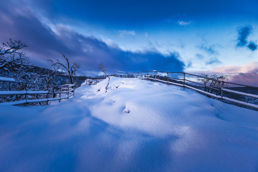 Rosstrappe an einem Wintermorgen | Wir machen aus Ihren Bildern Erinnerungen für die Ewigkeit | Hochwertige Fotografien für Ihr zu Hause. - Realisiert mit Pictrs.com