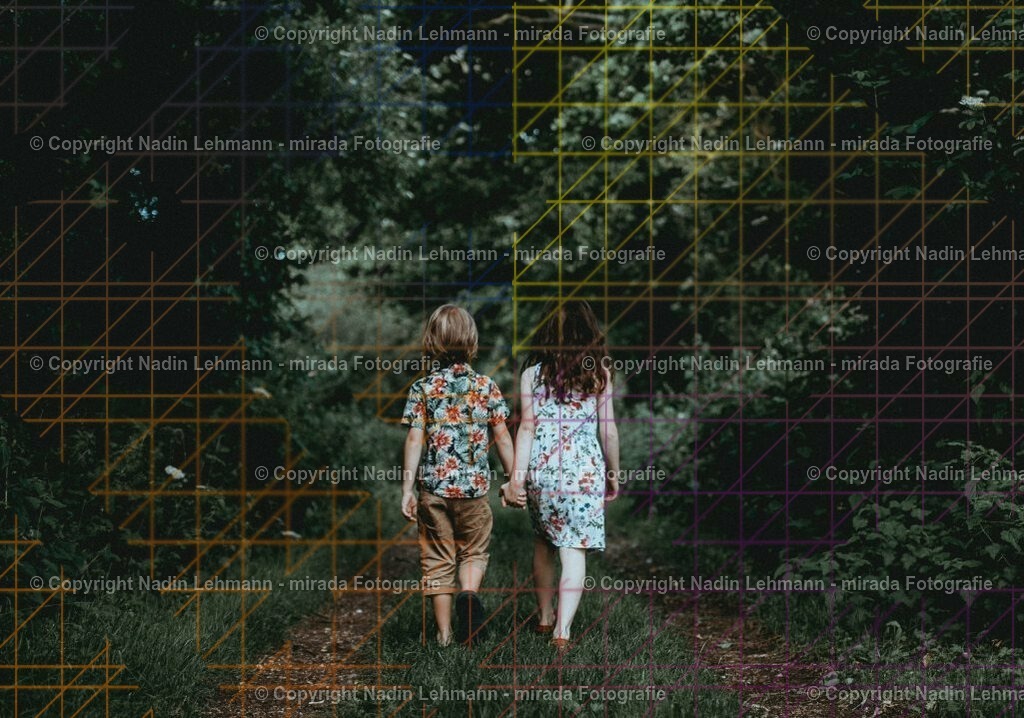 2-02-1025-719 | „Willkommen bei mirada Fotografie – Ihr Shop für professionelle Kindergarten- und Grundschulfotografie. Unvergessliche Erinnerungen für Kinder & Eltern. Jetzt entdecken!" - Realisiert mit Pictrs.com