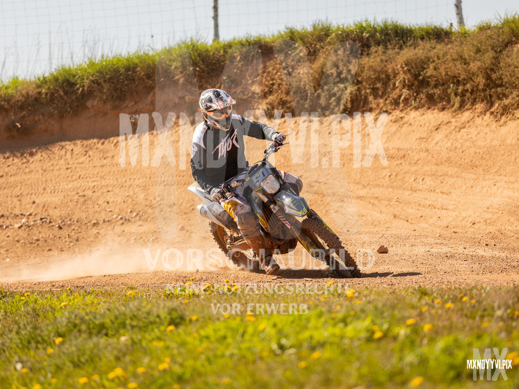 866A4526 | mxndyyvipix