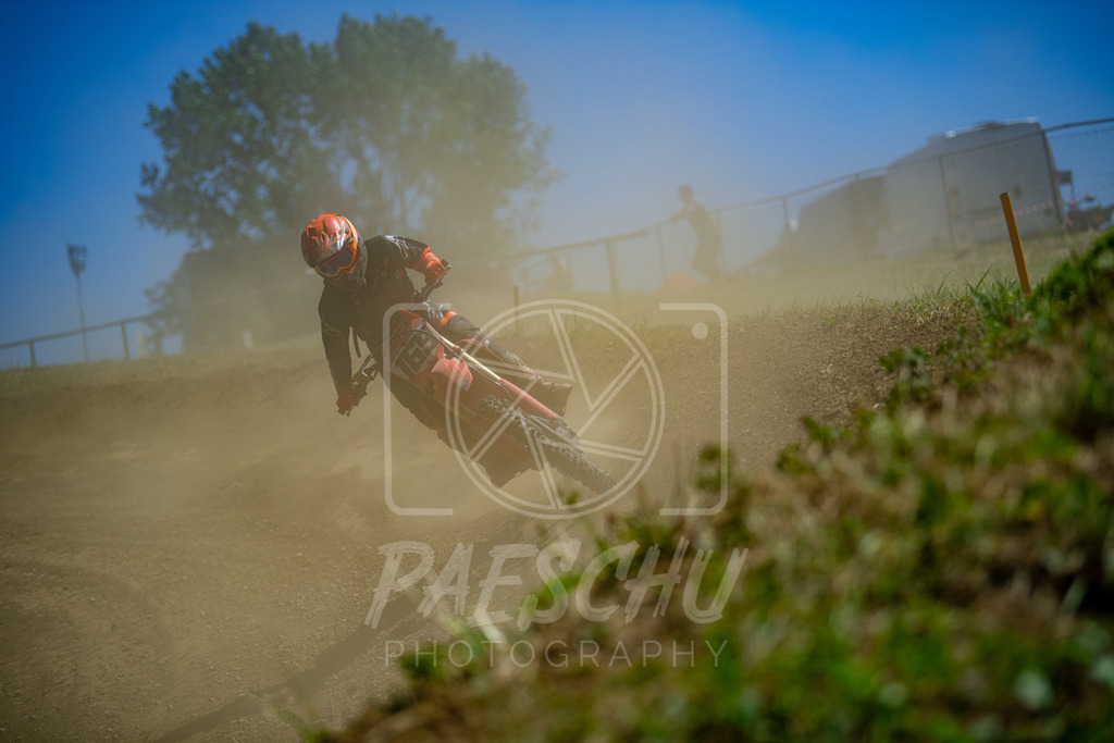 Se E+R (402) | Paeschuphoto Shop - Wer nicht sucht der auch nicht findet.Ob Motocrossbilder oder von einem besuchtem Spiel, Hauptsache Action. - Realisiert mit Pictrs.com