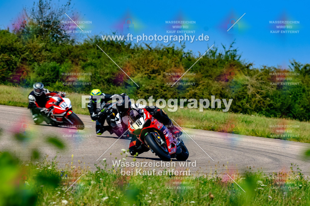 018-3615 | Hier findet Ihr Bilder von Touristenfahrten auf der Nürburgring Nordschleife oder von anderen Veranstaltungen die ich besucht habe. Viel Spass beim Durch Schauen 