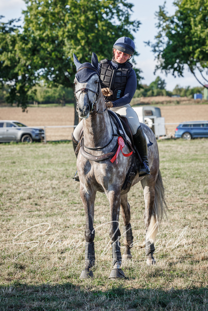 20260905-_3LI0909 | Tierfotografie Pferde, Hunde, Katzen, Haustiere.
Turnierfotografie Reitturniere, Reiten, Springreiten, Dressur in Hanau, dem Main-Kinzig-Kreis und dem Rhein-Main- Gebiet um Frankfurt
