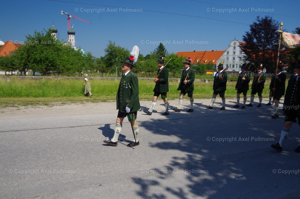 IMGP4576 | fotografiert von Axel PollmannLeonhardi Wallfahrt Benediktbeuern und Murnau, Fronleichnam, Fasching, Landschaft im Loisachtal und Benediktbeuern  - Realisiert mit Pictrs.com