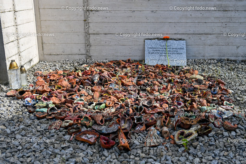 St. Georgen an der Gusen_ KZ Gedenkstaette_ 07.05.2025-30 | 07.05.2025, St. Georgen an der Gusen, AUT, Konzentrationslager Memorial, Themenbild, im Bild KZ Gedenkstaette St. Georgen an der Gusen Krematorium, Aussenlager Mauthausen Memorial, Holocaust, NS-Zeit, Erinnerungsort, Opfer, Tafeln, Namen, Geschichte