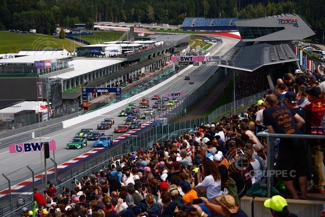 DTM725_091313334104026JS_TU | DTM, 13. + 14. Rennen Red Bull Ring by VKB-Bank 2025 - Foto: Gruppe C Photography - Realisiert mit Pictrs.com