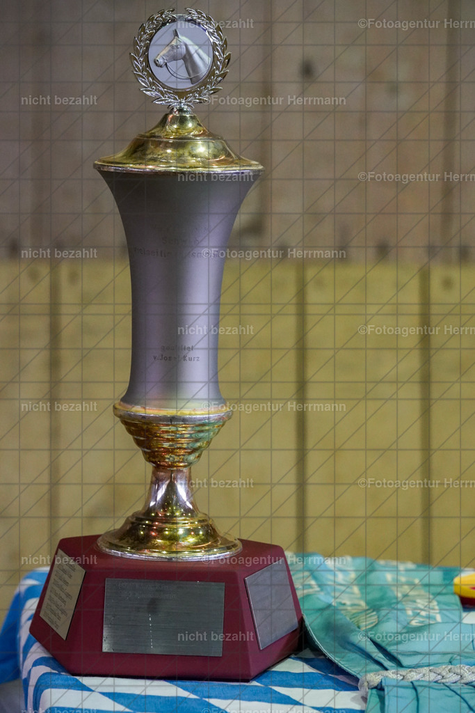 20221002-FAH09597 | Obberbayerische Meisterschaften Vielseitigkeit 2022, Schwäbische Meisterschaften Vielseitigkeit 2022, Mertingen, Schwaben, Bayern, Geländeturnier, Buschreiter, Turnierfotografen Bayern, Fotoagentur Herrmann,  Bayerische Meisterschaften VS Jun. / JR / Pony:, Turnierbilder, Pferdebilder, Turnierfotos, Pferdesortfotografie, Reitsportfotograf, Pferdeshooting